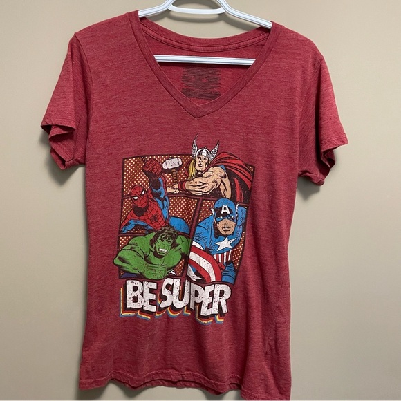 Marvel Superhero Graphic T-Shirt Women’s L Hulk Spider-Man Captain America Thor - Picture 1 of 6